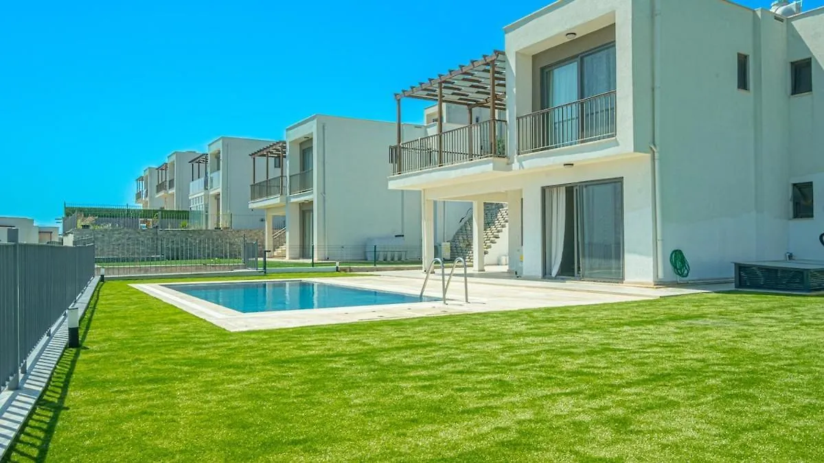 Villa Zuma Private Pool & Beach elérhetőségei